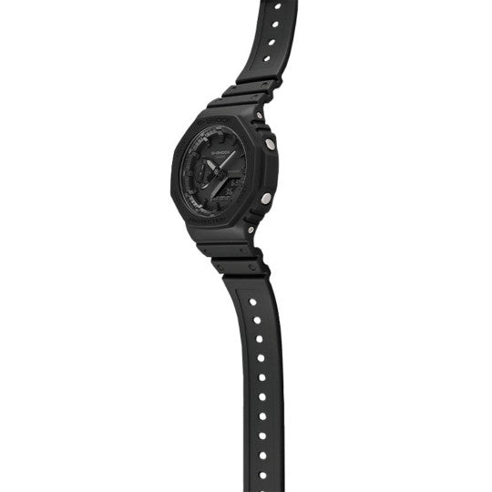 Montre G-Shock GA-2100 noire de Casio, robuste et légère avec cadran en verre minéral et bracelet en résine, affichage analogique et numérique, étanche jusqu'à 20