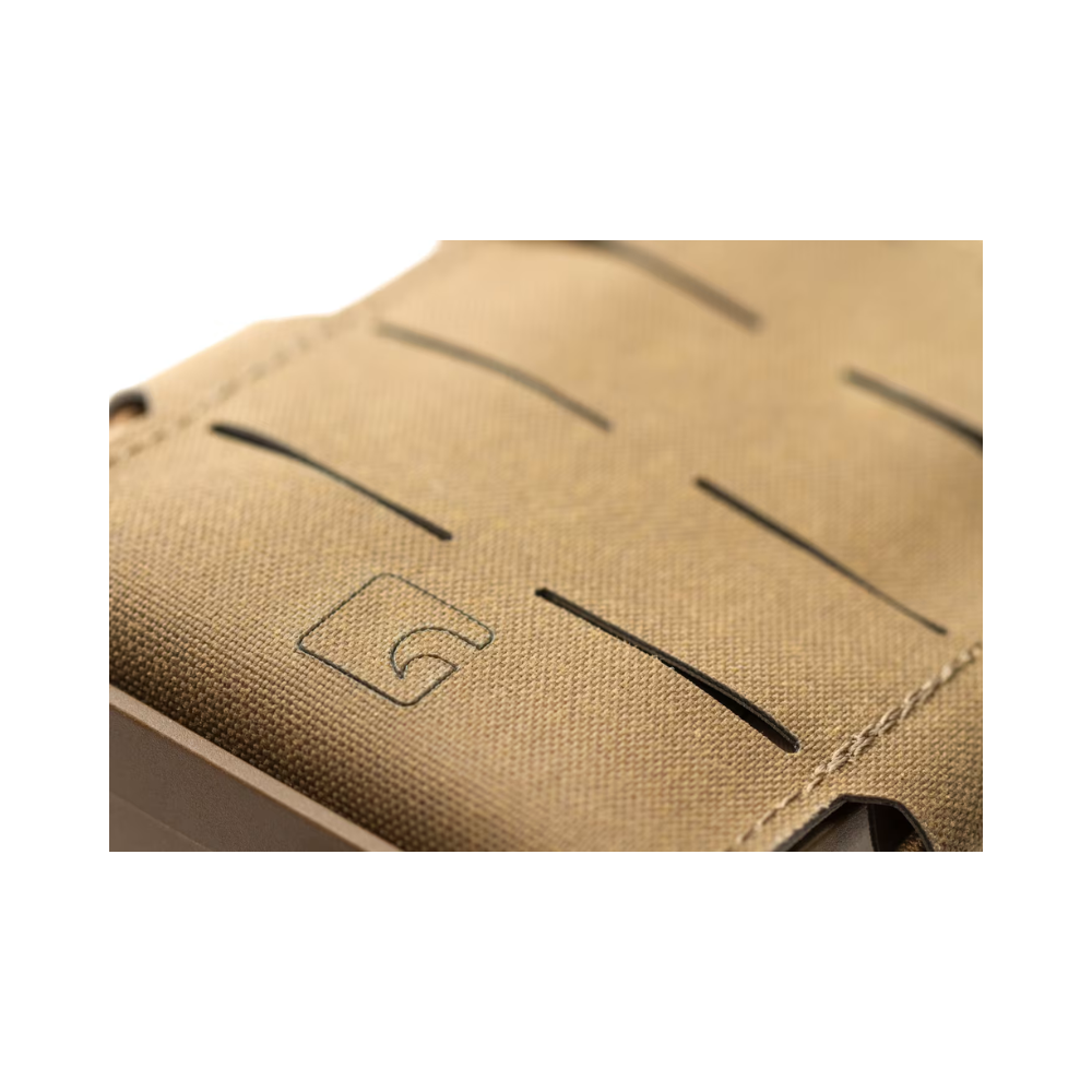 Porte-chargeur simple 5.56/AK Speedpouch LC Coyote de Clawgear, fabriqué en nylon robuste et léger, avec réglage facile de la rétention du chargeur et compatible avec