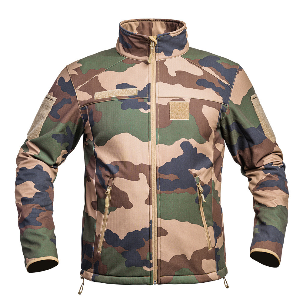Veste Softshell Fighter CAM CE par A10 Equipment, vêtement militaire résistant et ergonomique avec technologie Soft-Shell 3 Layers et tissu Ripstop
