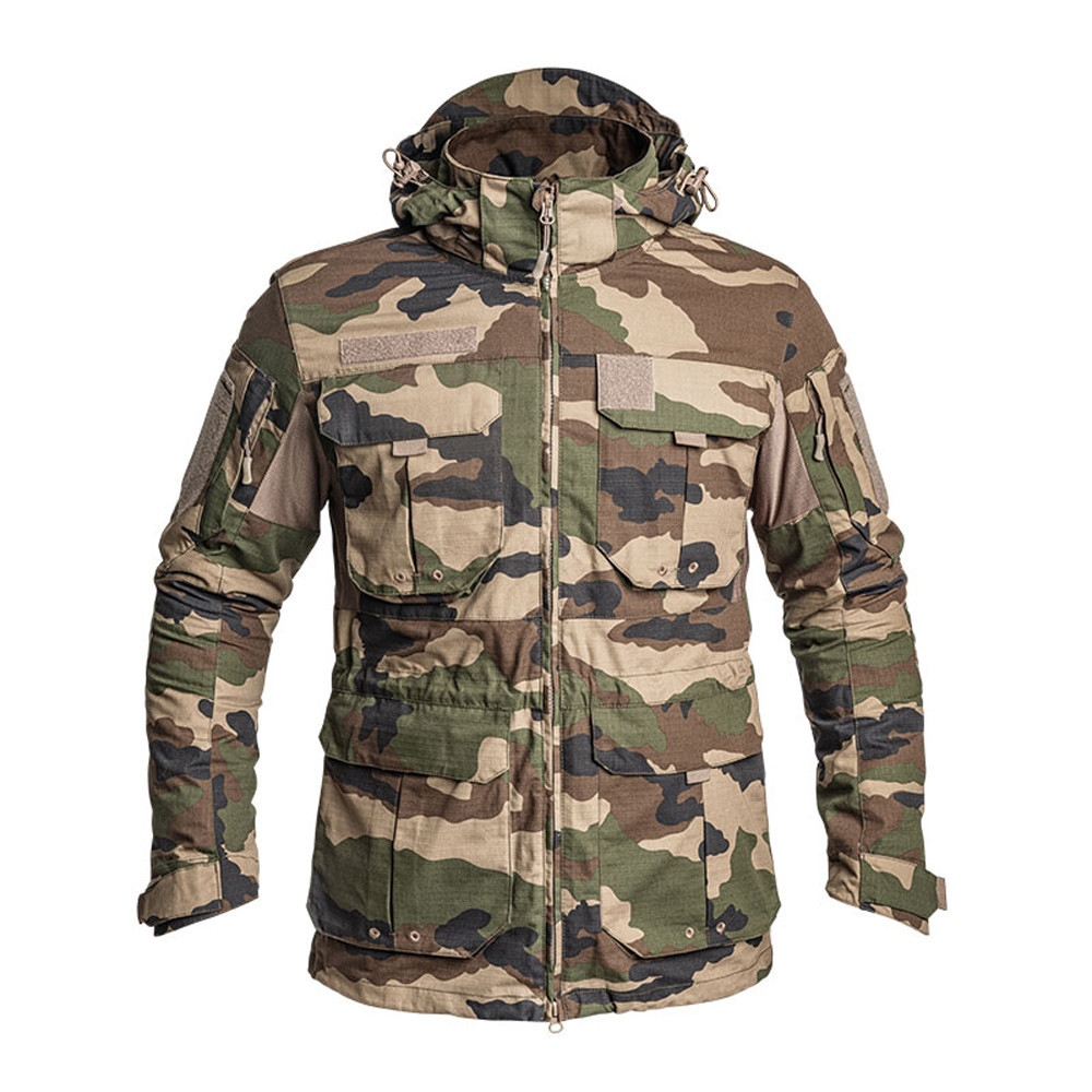 Veste longue de combat Fighter en tissu Ripstop avec capuche amovible et poches de rangement, conçue par A10 Equipment