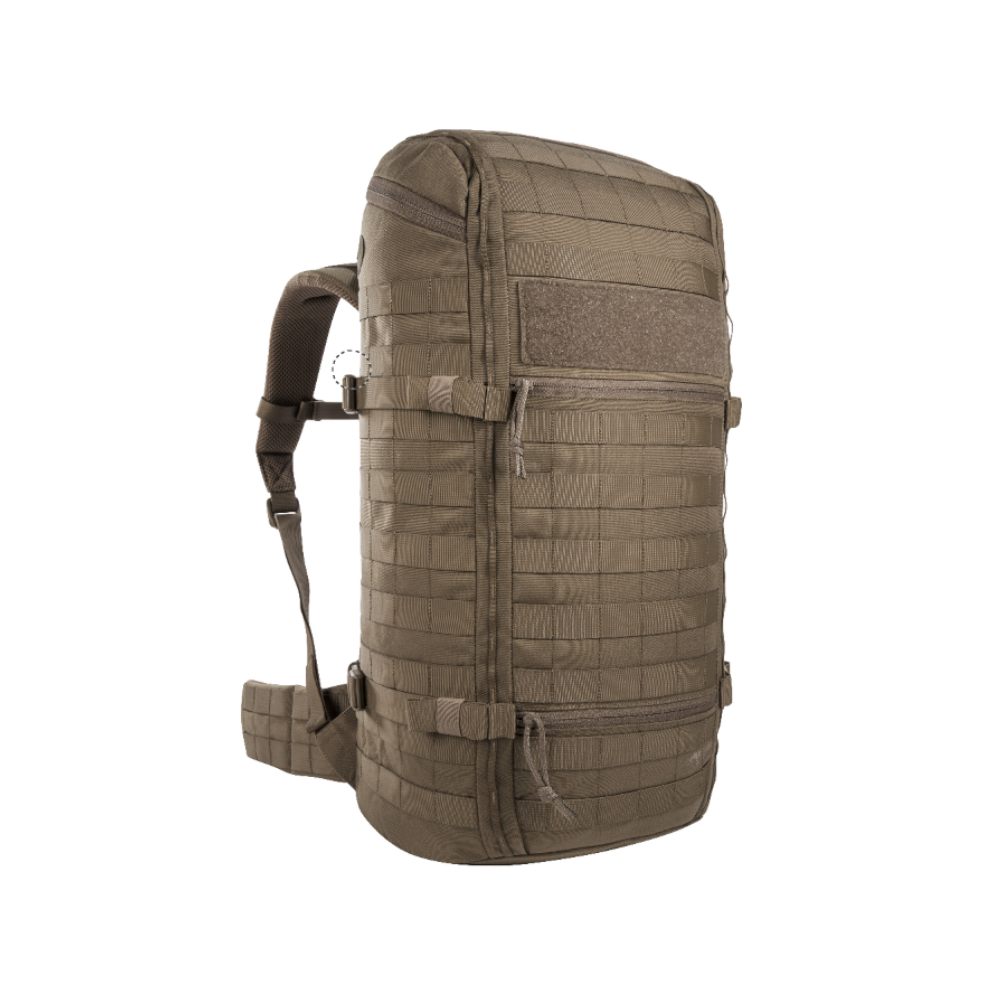 Sac à dos modulable TT Base Pack Top Load 30 Coyote de Tasmanian Tiger, de 30 litres, avec système MOLLE pour extension individuelle et compatible avec les systèmes d'hydratation.