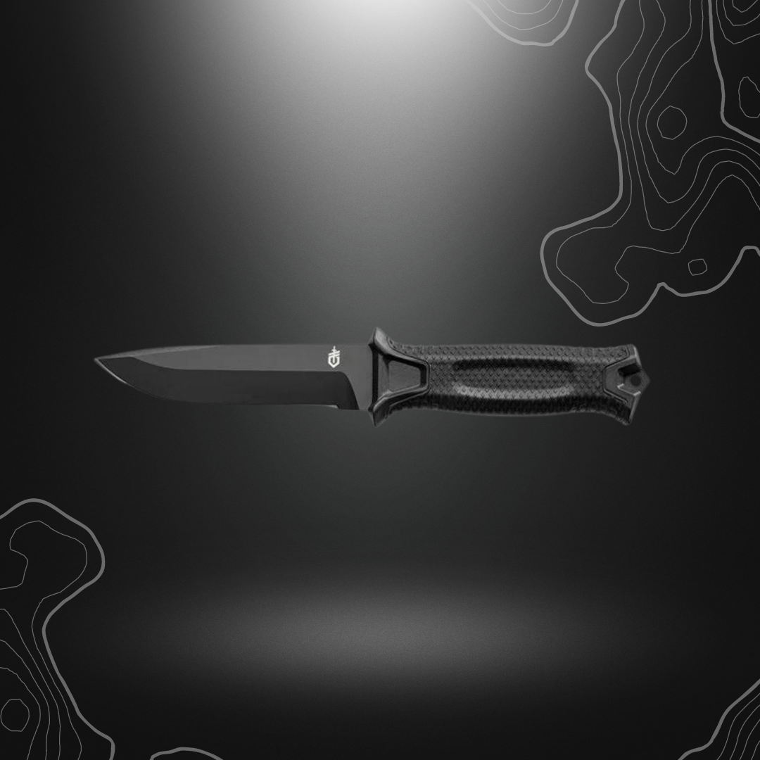 Poignard noir Strongarm tranchant lisse de Gerber avec poignée caoutchoutée et lame en acier 420HC revêtue de céramique
