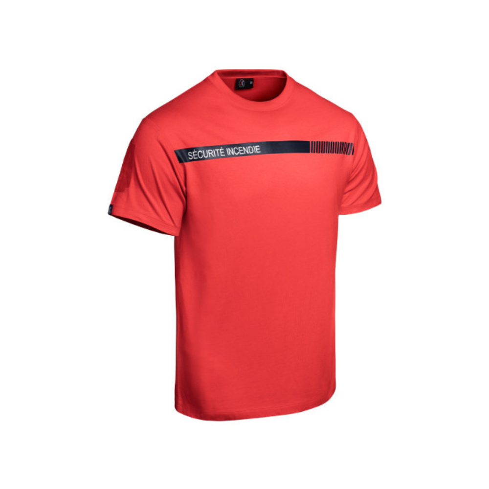 Rouge T-Shirt Sécurité Incendie par A10 Equipment, fabriqué en coton 100% Oeko-Tex, avec marquage poitrine et bande bleue imprimée.