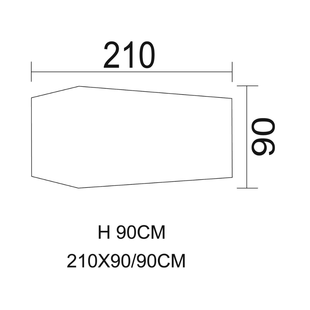 Une personne dans une tente tunnel Schwarzenberg MFH robuste et imperméable avec moustiquaire et tapis de sol résistant en PE, inclut sardines en acier et sac de transport.