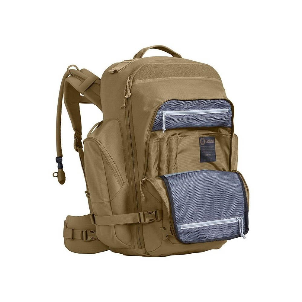 Grand sac à dos BFM Crux 3L Coyote de Camelbak avec harnais réglable et réservoir d'hydratation de 3 litres