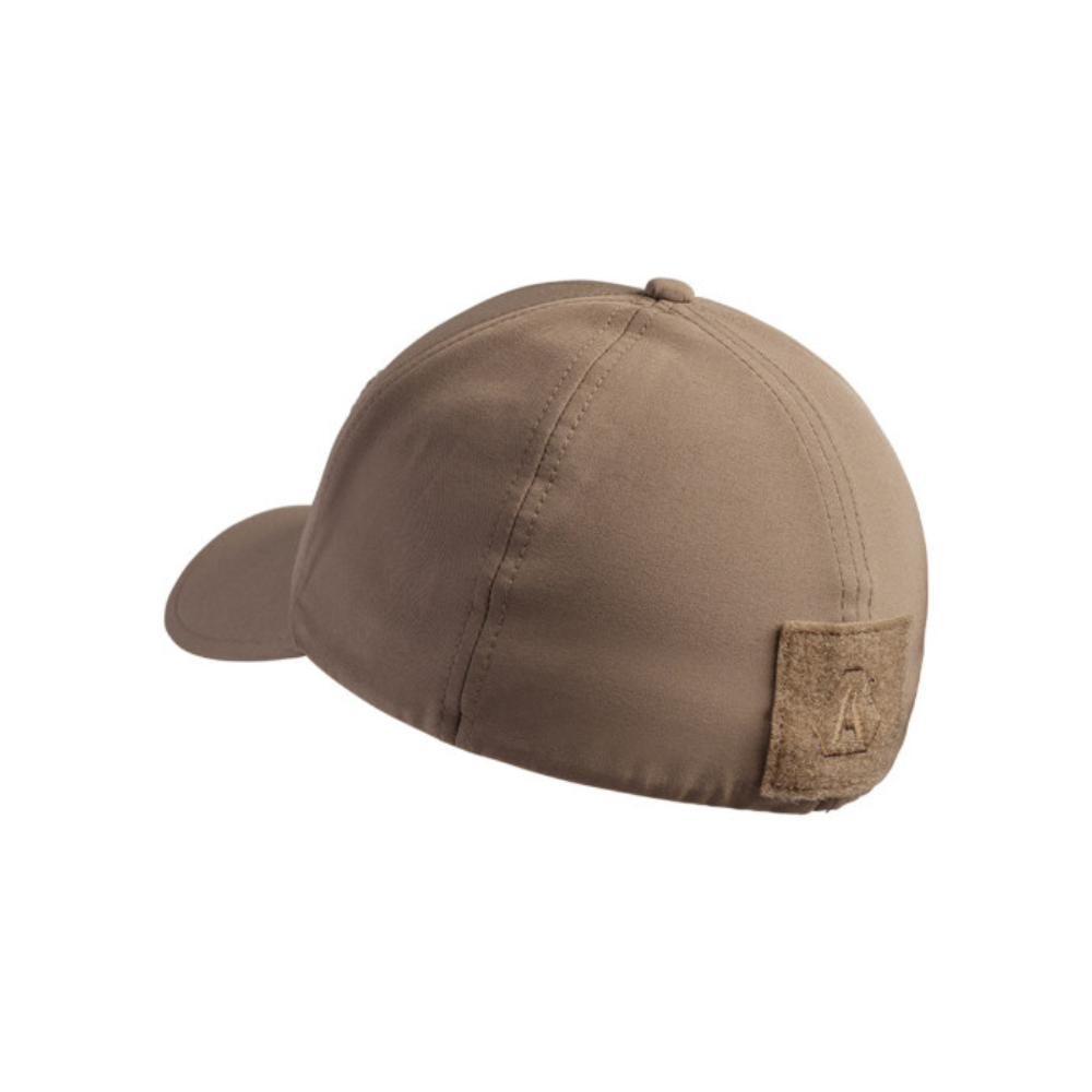 Une casquette Stretch Fit d'A10 Equipment en polyester respirant avec ajustement optimal et visière renforcée, disponible en plusieurs tailles et couleurs.