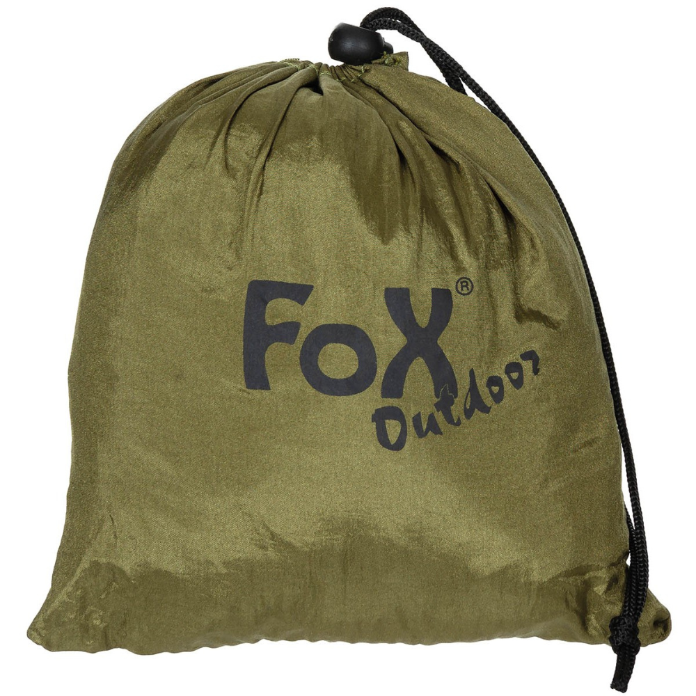 Un hamac vert olive léger et extra-long de Fox Outdoor, facilement transportable avec un sac de rangement latéral, pesant 550 g et mesurant 290 x 150 cm