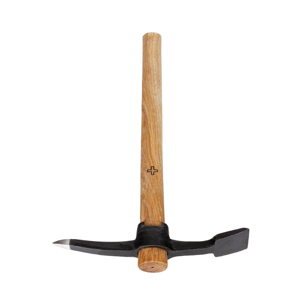 Piolet de pionnier MFH en bois avec partie plate, longueur de pioche environ 30 cm, longueur de manche environ 52 cm, poids environ 1300g