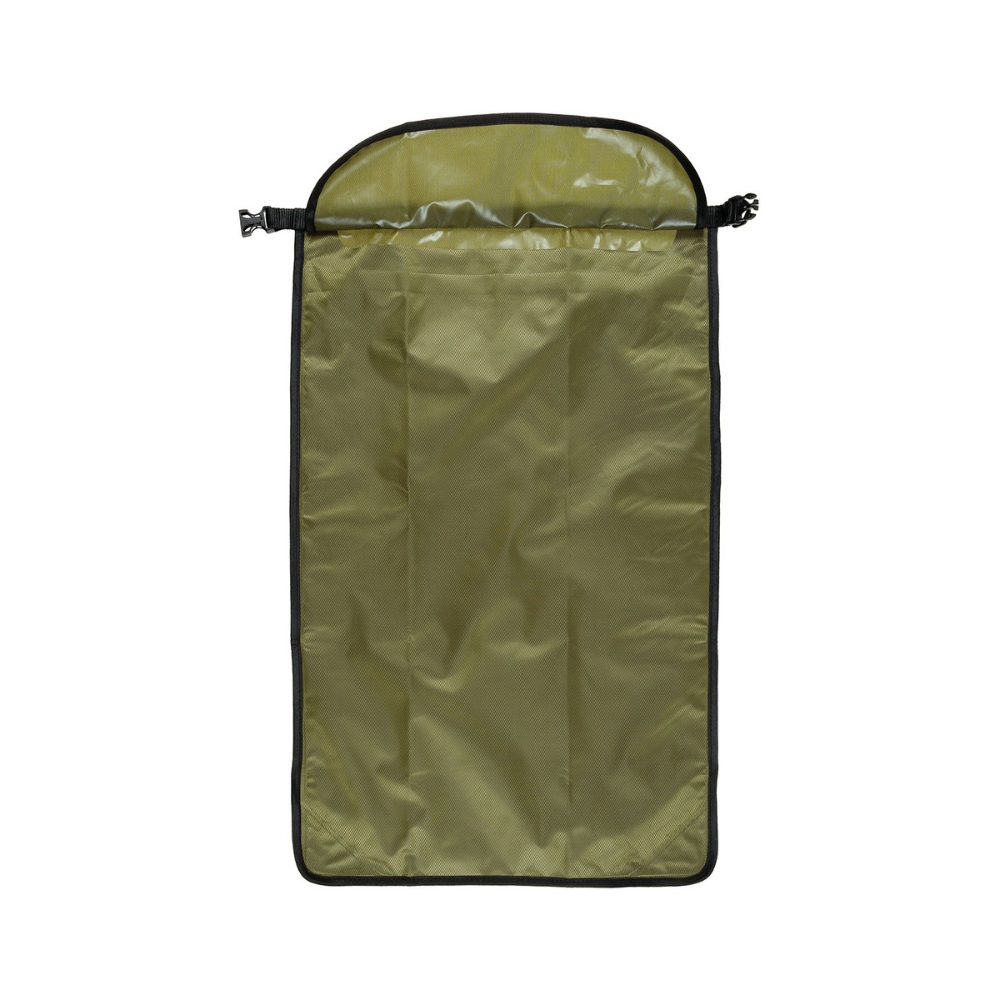 Sac étanche 20L vert olive MFH, avec ouverture à rabat, fermeture par enroulement et clic avec anneau en D, diamètre de 42 cm, hauteur de 66 cm, poids de