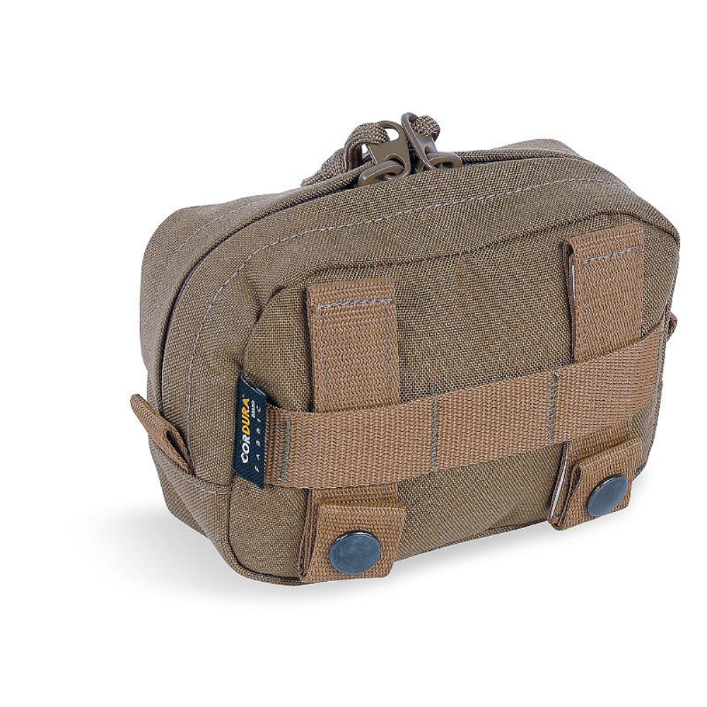Poche tactique horizontale TT TAC Pouch 4 Horizontal Coyote avec système MOLLE, grande ouverture zippée et bandes auto-agrippantes pour badges nominatifs, fabriquée en CORD