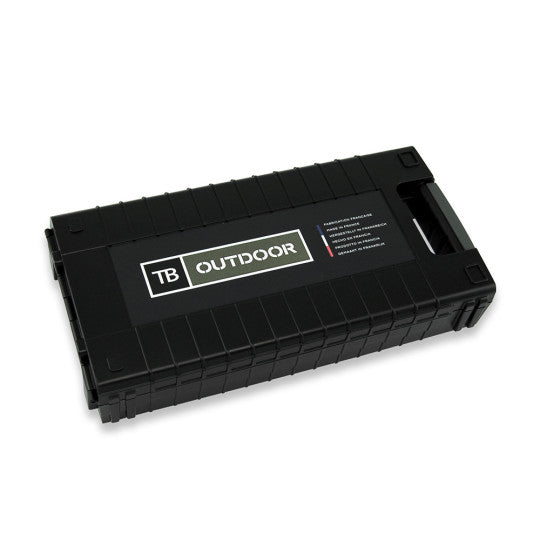 Pack complet tatouage CAC noir de TB Outdoor comprenant un couteau pliant polyvalent, une cuillère-fork en inox et un étui textile pratique.