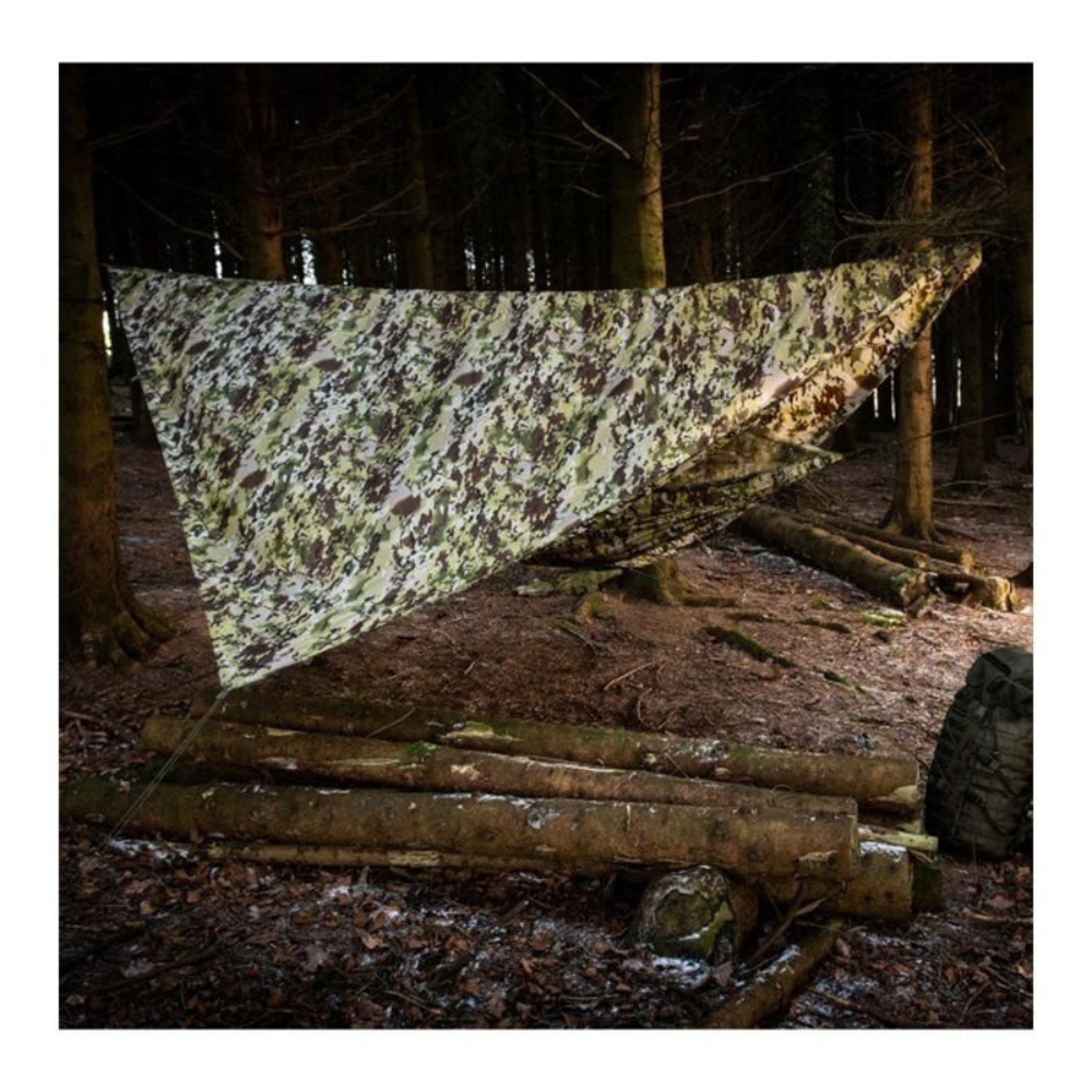 Kit de bâche de terrain imperméable et légère Snugpak, 3x3m, en camouflage multicam, avec piquets, tendeurs et sacoche de transport, résistant aux UV et à