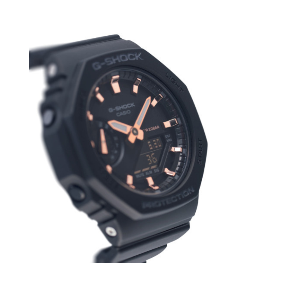 Montre-bracelet G-Shock GMA-S2100 noire de CASIO, fine, légère et robuste avec cadran en verre minéral et bracelet en résine, adaptée pour les femmes avec son cad