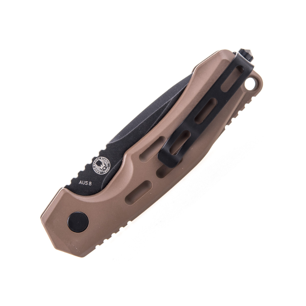 Alt tag pour un couteau pliant Thunder Storm Auto Coyote de la marque Boker Plus, idéal pour le transport quotidien grâce à son design minimaliste et facile à nettoyer