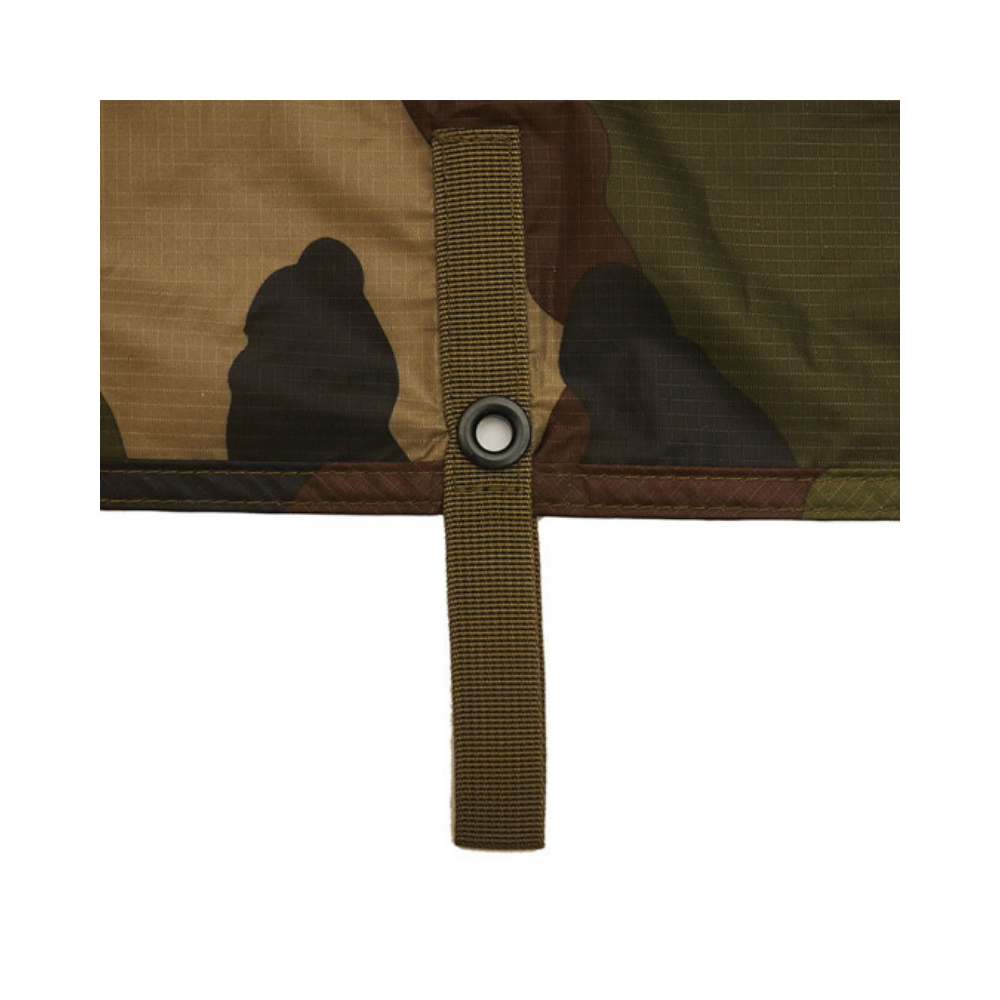 Robuste et légère bâche terrain EXPÉDITION 2x3m de A10 EQUIPMENT, imperméable et résistante grâce à sa technologie LIGHT-SHELL et son tissu Ripstop.