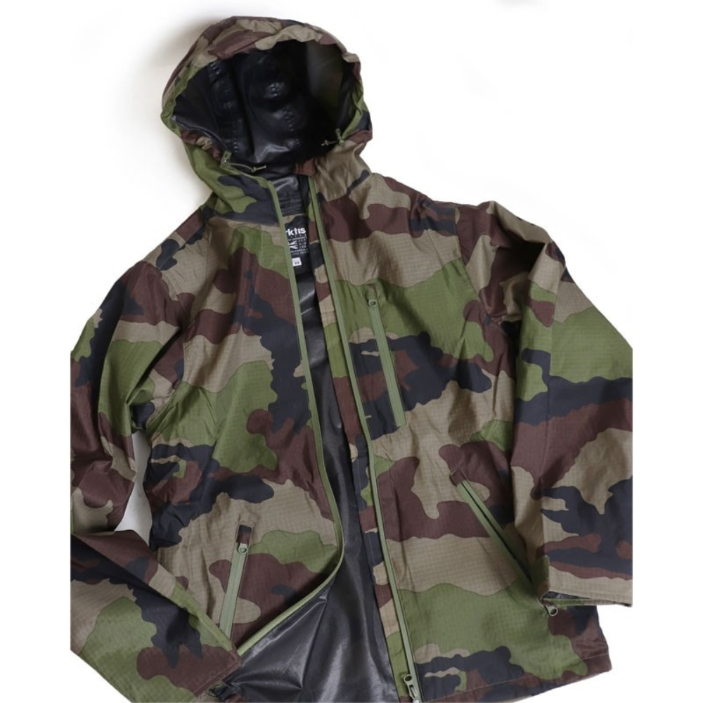 Veste Rainshield A310 v2 Arktis en camouflage, légère et imperméable avec fermetures éclair étanches et plusieurs poches
