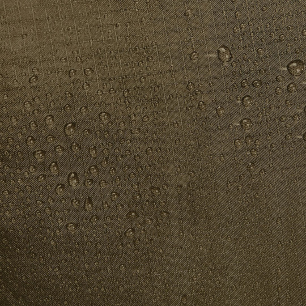 Sac étanche EXPÉDITION vert olive 40L de A10 Equipment, résistant et léger grâce au tissu Ripstop 2.5 et à la technologie LIGHT-SHELL 1 LAYER, parfait pour les missions