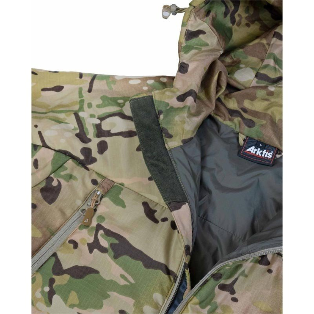 Parka Vulcan B474 isolante en multicam d'Arktis, légère avec isolation PrimaLoft® Gold et extérieur en Nylon MiniRip résistant à l'eau.