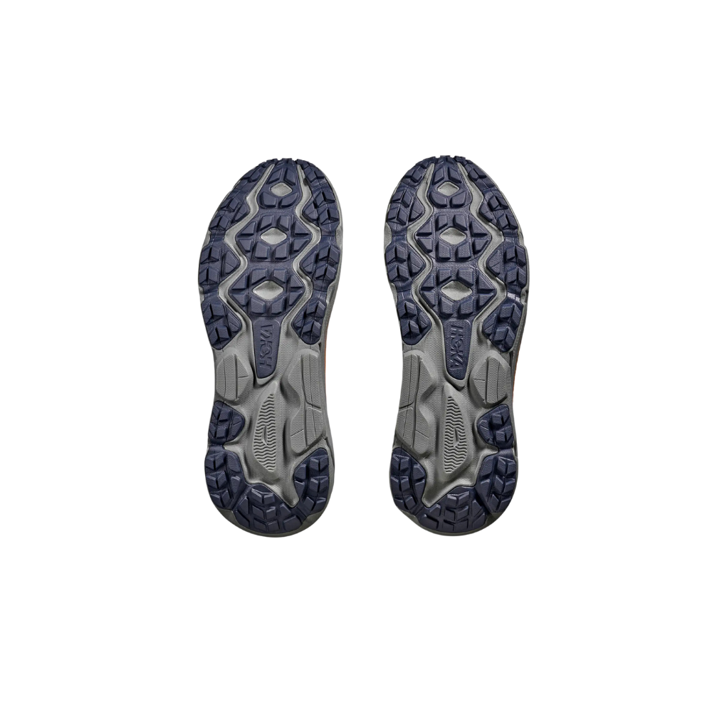 Chaussures de running Hoka Challenger ATR 7 pour homme, conçues pour le trail et la route avec une tige en mesh et une semelle extérieure réinventée pour une meilleure adhérence sur