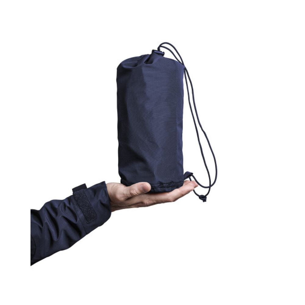 Parka Hardshell Fighter d'A10 Equipment, imperméable et respirante, en tissu Ripstop résistant, conçue pour les militaires