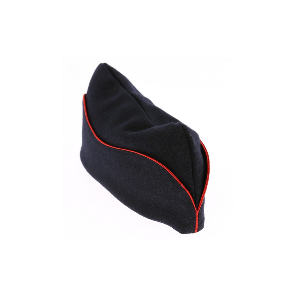 Calot des troupes de marine avec drap marine et soutache rouge