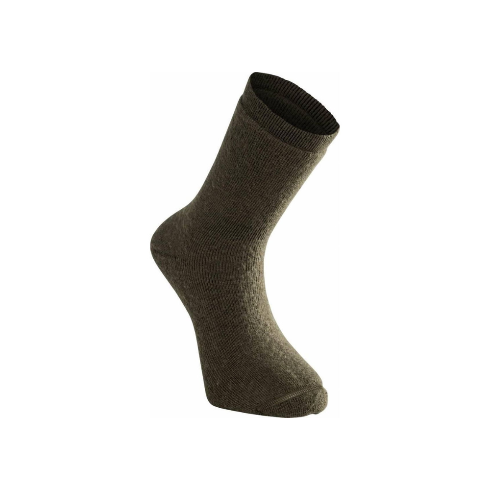 Chaussettes mi-mollet en laine mérinos vert olive de Woolpower pour activités extérieures par temps froid