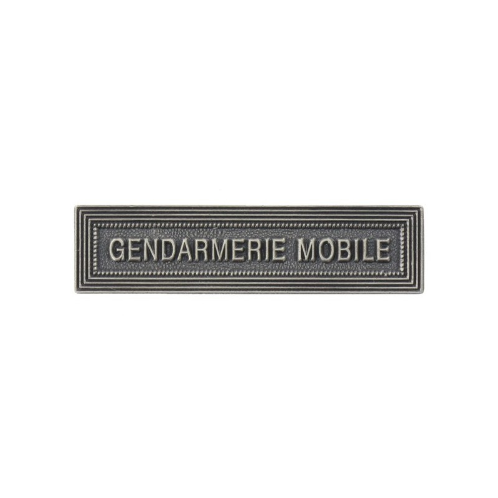 Boîte d'agrafes pour uniforme de gendarmerie