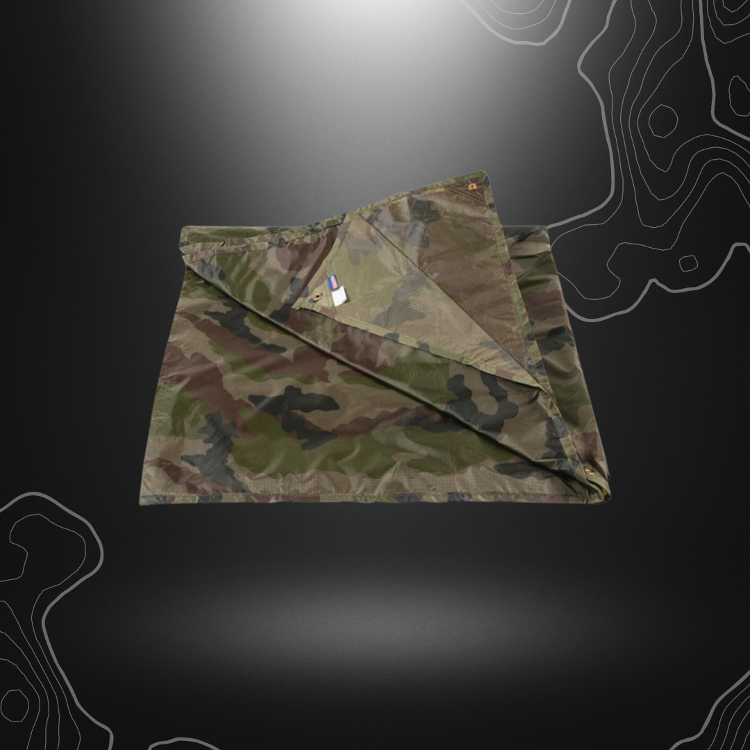 Image d'une bâche de terrain Camo CE Ripstop 3x3m de CityGuard, en polyester imperméable avec 12 œillets d'attache.