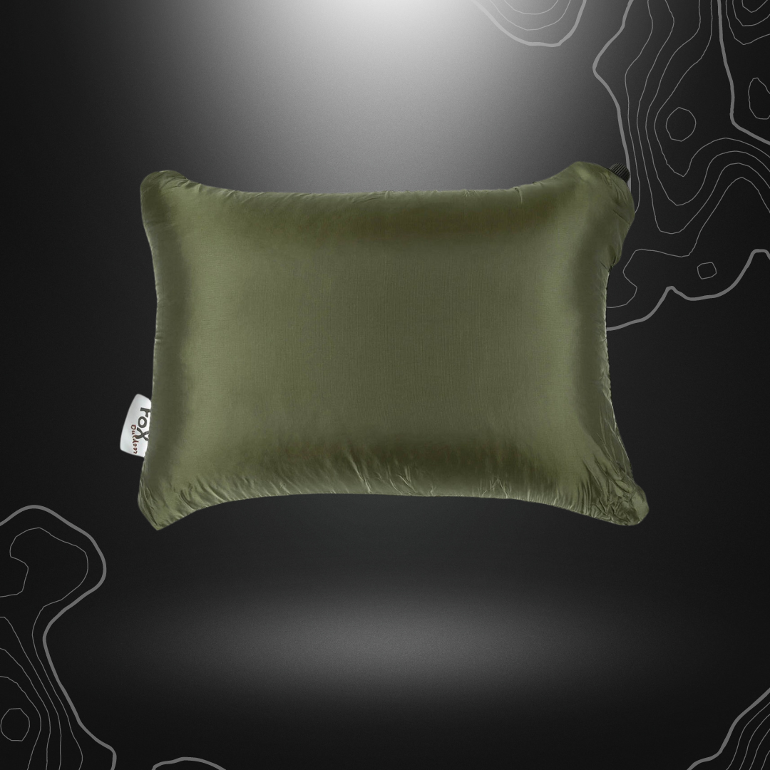 Oreiller gonflable compact vert Fox Outdoor, léger avec housse en nylon Micro-Rip Stop, rembourrage synthétique et noyau d'air, valve à fermeture à vis, dans un sac de transport