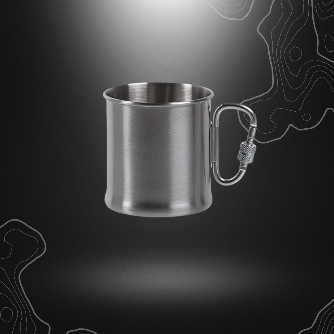 Aluminium Mil-Tec tasse de 250ml avec mousqueton carabiner, hauteur de 7,8 cm, diamètre de 7,6 cm et poids de 90 g
