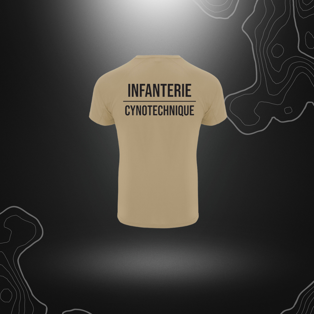 Ensemble de deux T-shirts d'infanterie cynotechnique, un vert et un désert, avec tissu respirant, technique et protection UV, réservé aux personnels de la défense