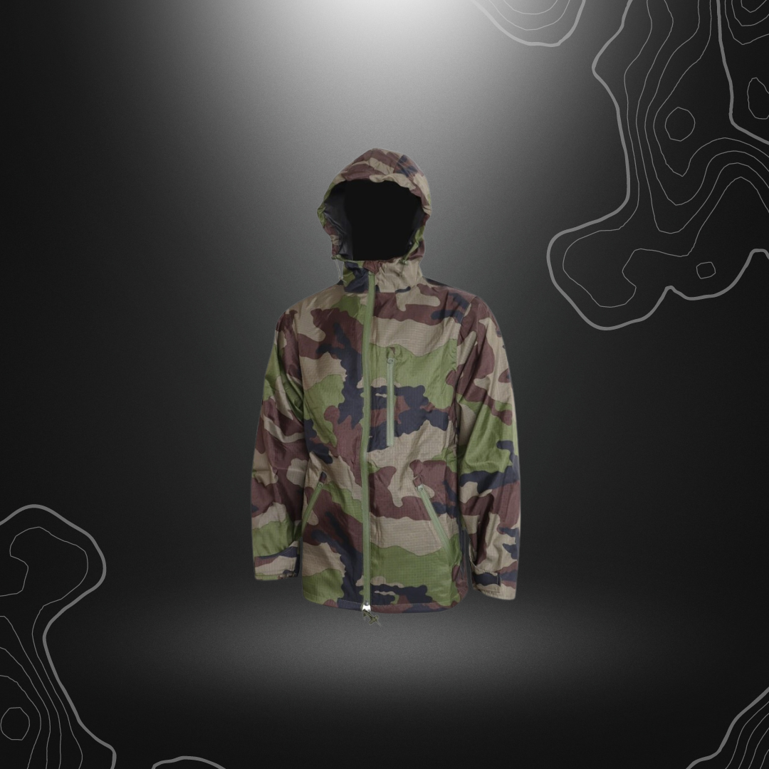 Veste imperméable légère Rainshield A310 v2 de Arktis en camouflage centre-europe avec fermetures éclair étanches et poches multiples