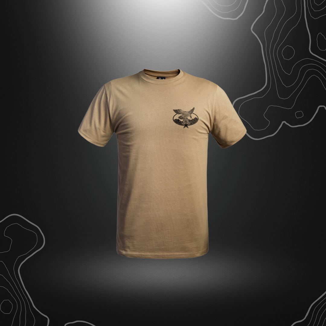 Logo Troupes de Montagne sur t-shirt vert olive en coton