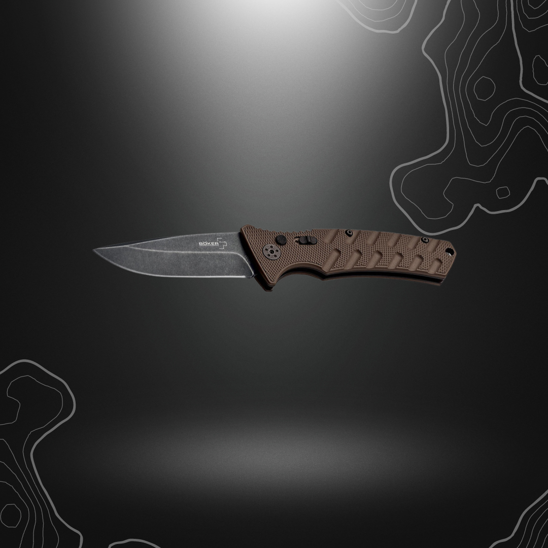 Image d'un couteau pliant automatique Strike Spearpoint Coyote de Boker Plus, conçu pour un transport quotidien facile et un design minimaliste