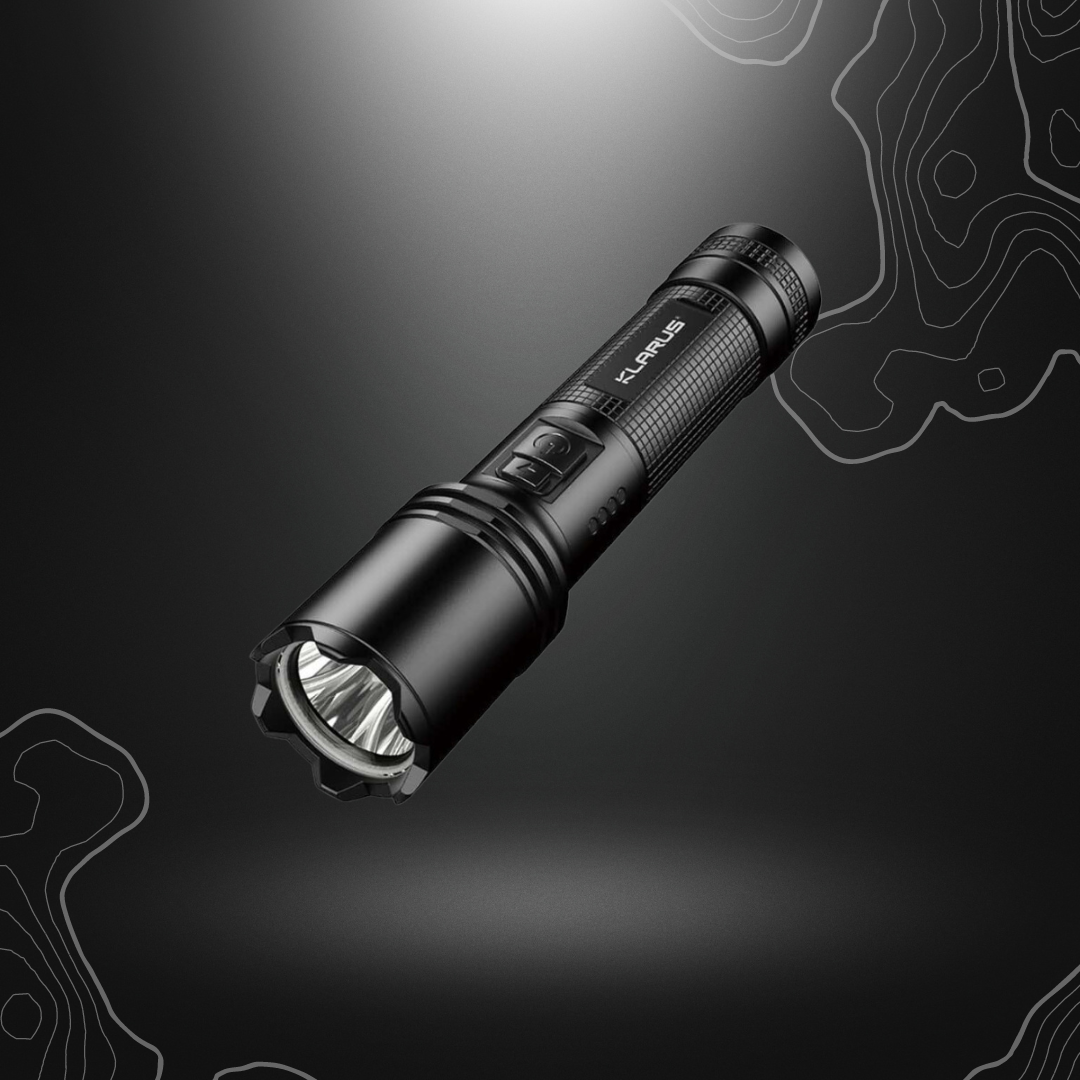Klarus A1 1100 Lumens lampe tactique rechargeable en noir avec une résistance à la corrosion, aux chocs et à l'abrasion, une portée d'éclairage de 230 mètres et