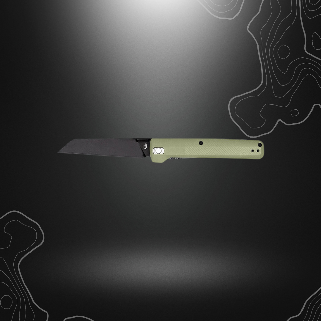 Gerber Pledge Lichen Green, couteau pliant polyvalent avec lame noire en acier 7Cr17MoV et manche texturé en GFN vert lichen.