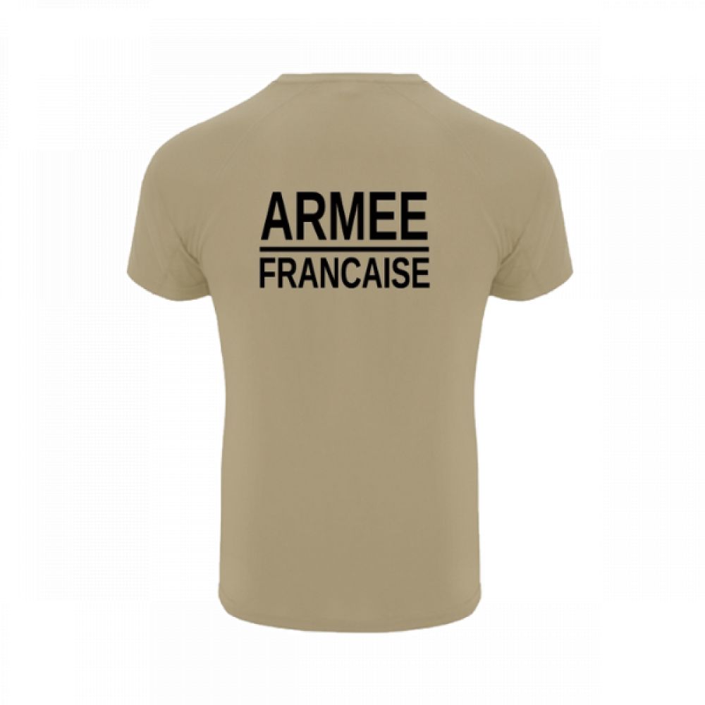 Deux T-shirts de l'armée française en vert et désert, disponibles en différentes tailles, avec tissu respirant et protection UV