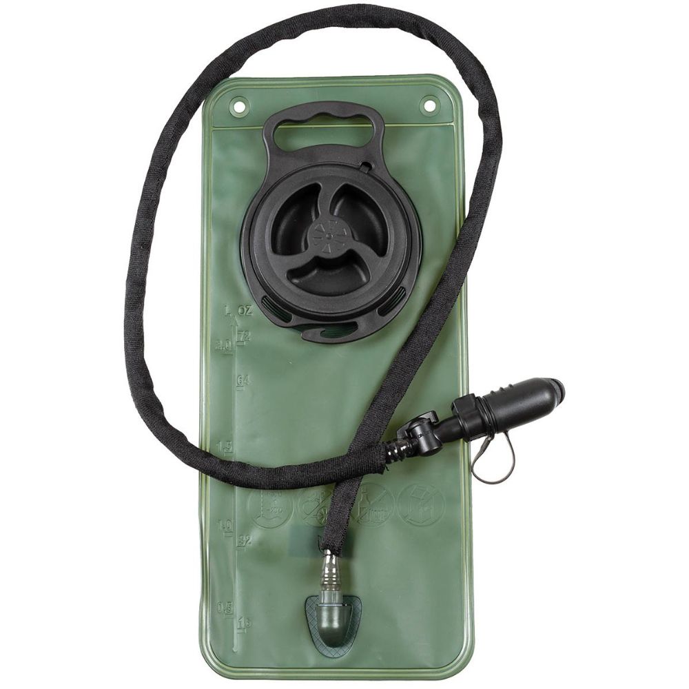 Poche d'hydratation 2.5L de type Camelback en vert olive de MFH avec grande ouverture, bouchon à vis, poignée de transport, tuyau amovible et revêtu