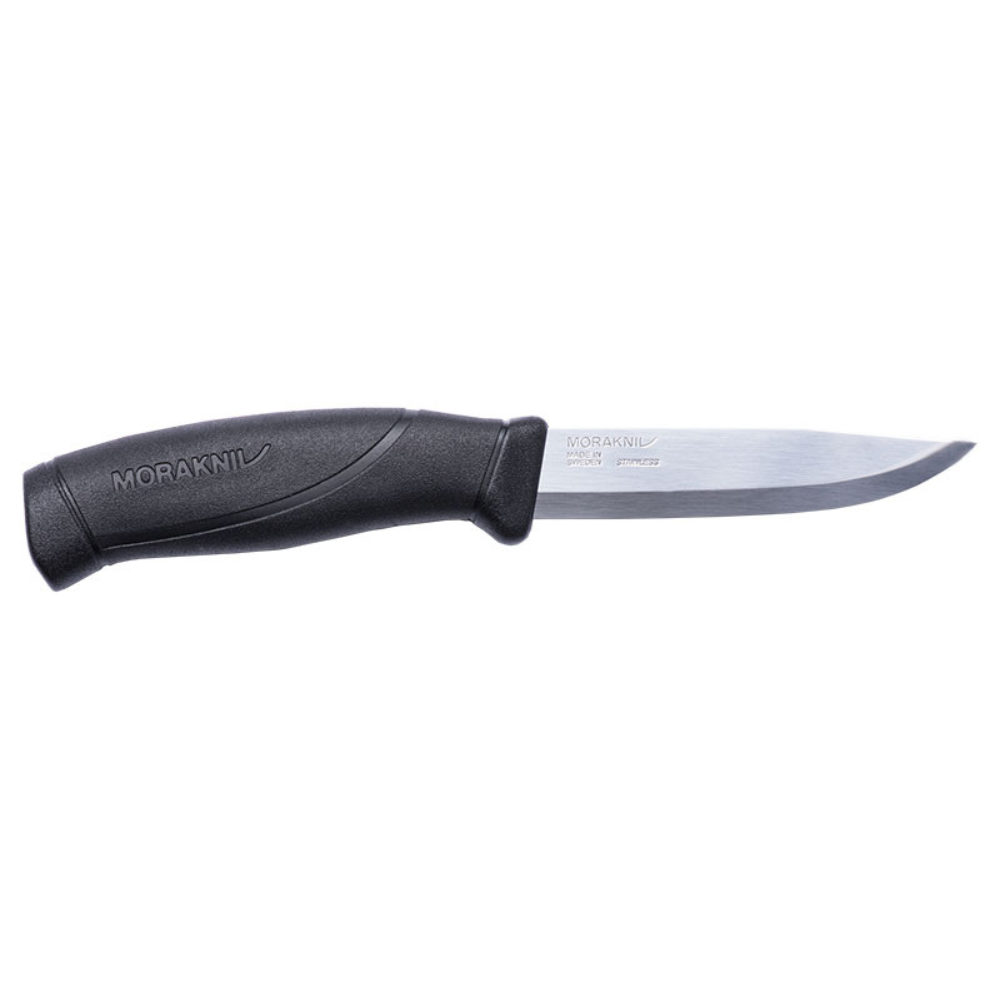 Poignard noir inox Mora Companion avec manche en gomme et étui rigide, idéal pour la chasse, le bushcraft et les activités de plein air.