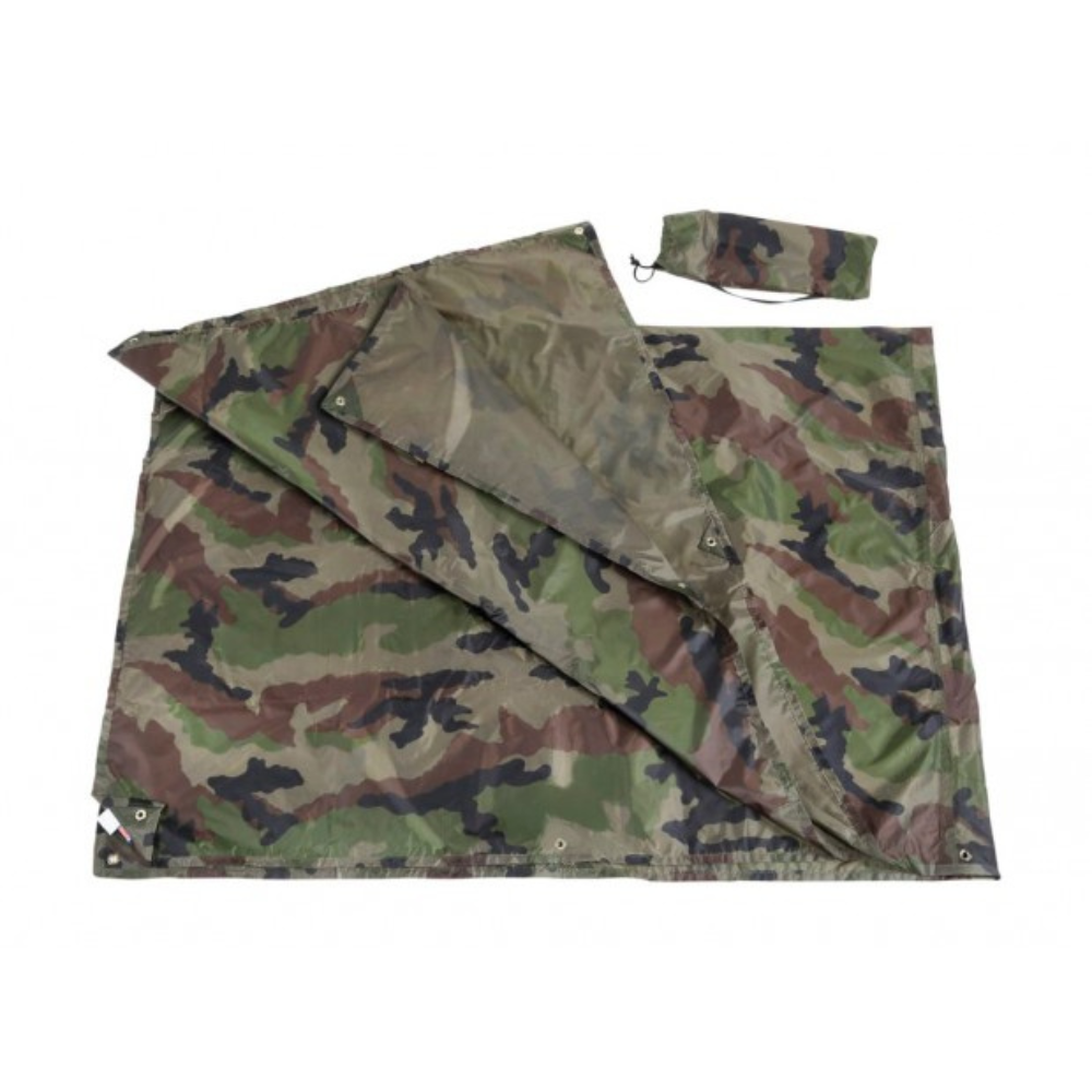 Alt tag: Bâche terrain CAM CE ripstop de 4x3m de CityGuard, en polyester avec enduction polyuréthane imperméable et 12 œillets d'attache renforcés.
