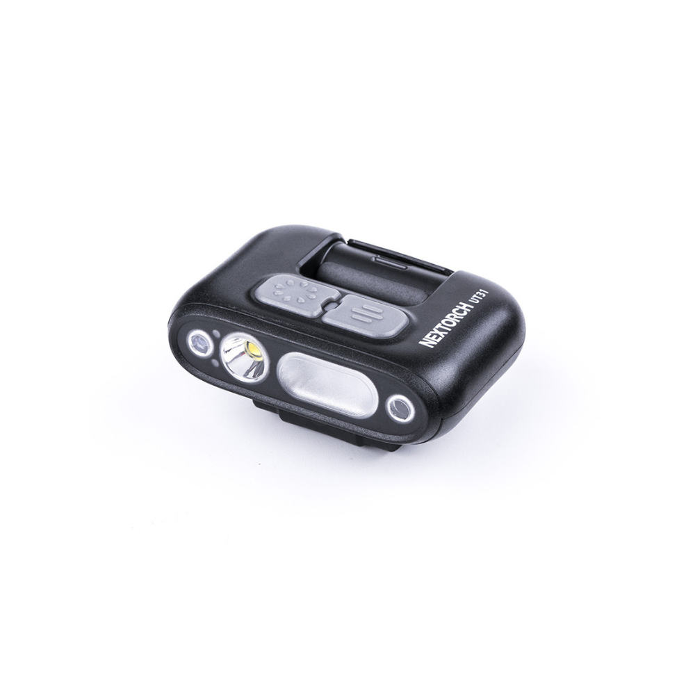 Lampe rechargeable compacte Nextorch UT3 avec fixation clip, tête pivotante à 180°, 220 lumens, mode d'alerte clignotant, détection intelligente et norme IPX-4 pour