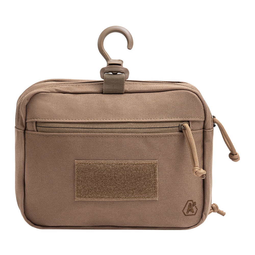 Image de la trousse de toilette TRANSALL TAN robuste et fonctionnelle d'A10 EQUIPMENT, conçue pour répondre aux exigences des hommes et des femmes en mission sur le terrain.