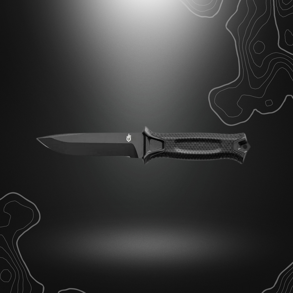 Poignard noir Strongarm tranchant lisse de Gerber avec poignée caoutchoutée et lame en acier 420HC revêtue de céramique