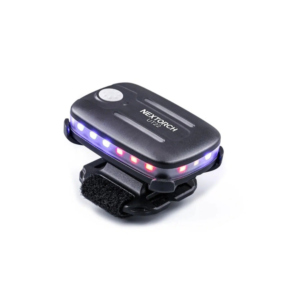 Vue de la lampe multi-usages UT22L de NEXTORCH avec fixation MOLLE et CLIP, capteur de gravité et détection tactile