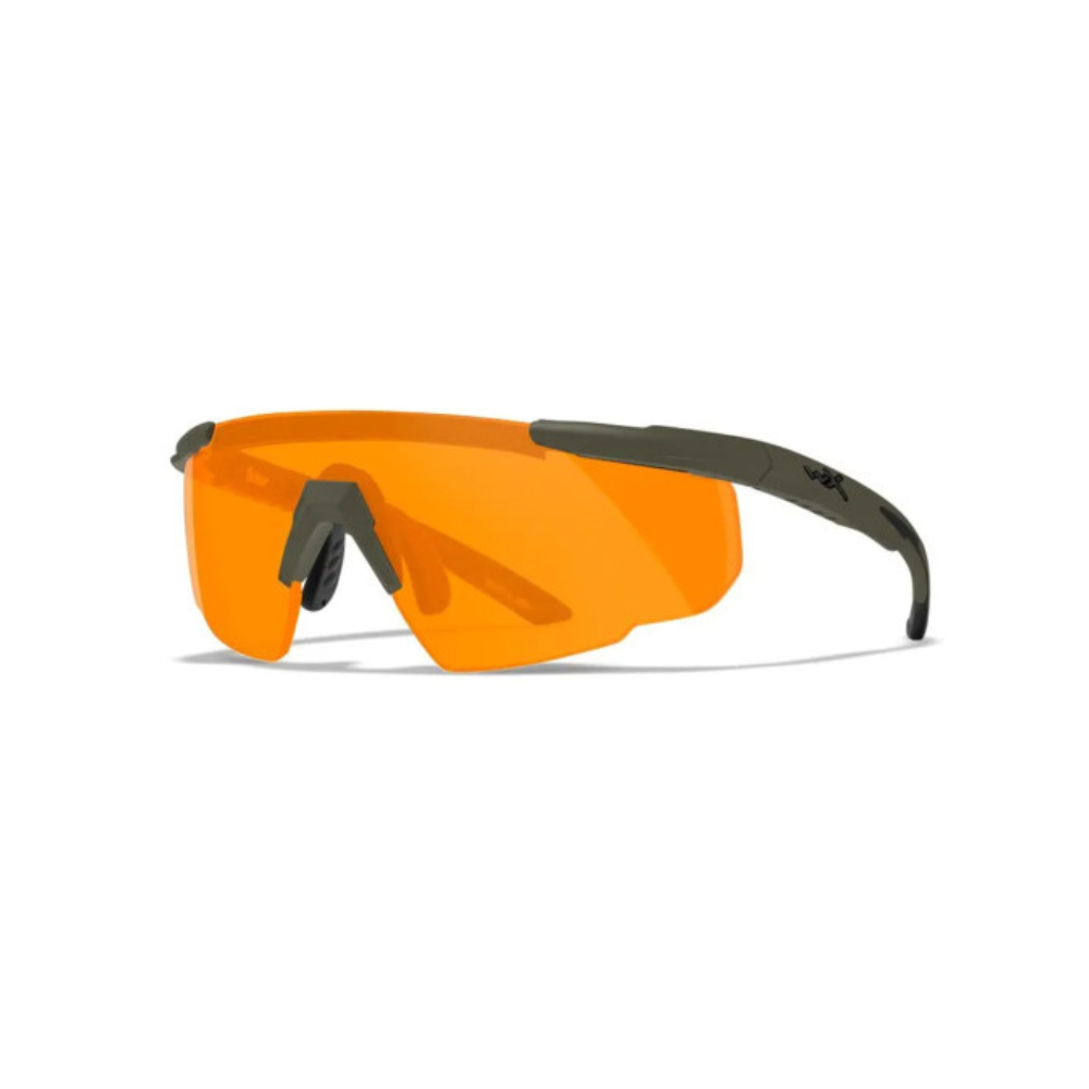 Des lunettes balistiques Saber Advanced avec verres interchangeables offrant une protection optimale et adaptable aux différentes conditions d'éclairage
