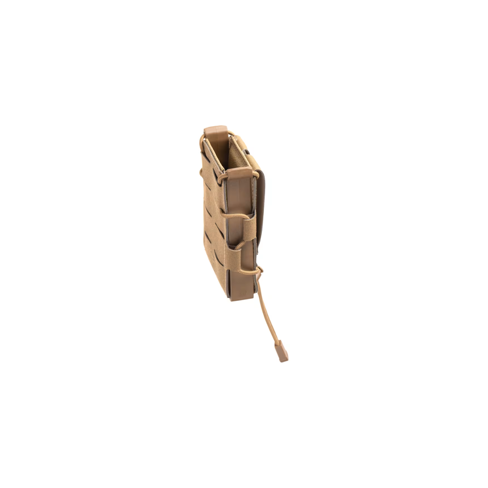Porte chargeur simple 5.56 / AK Speedpouch LC Coyote de Clawgear, équipement en nylon léger et durable avec réglage facile et rapide de la rétention du chargeur