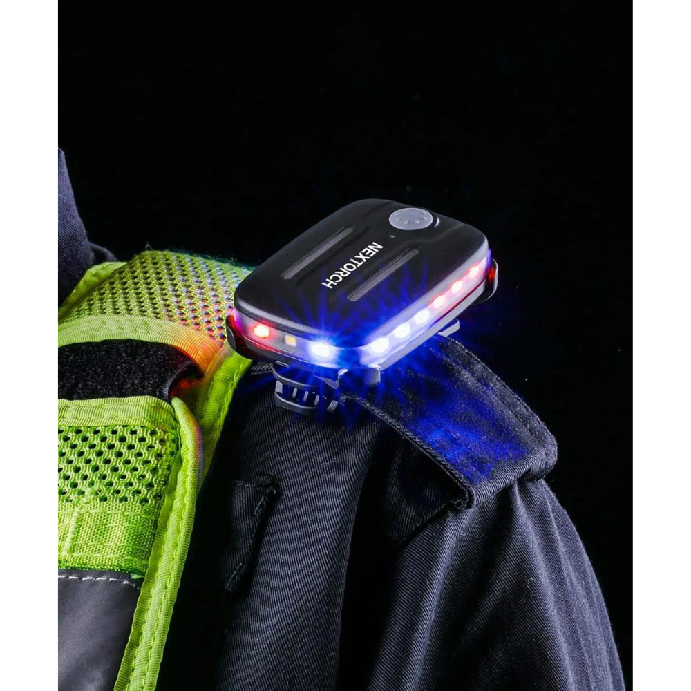 Image de la lampe UT22L Nextorch polyvalente avec système d'attache et capteur de gravité