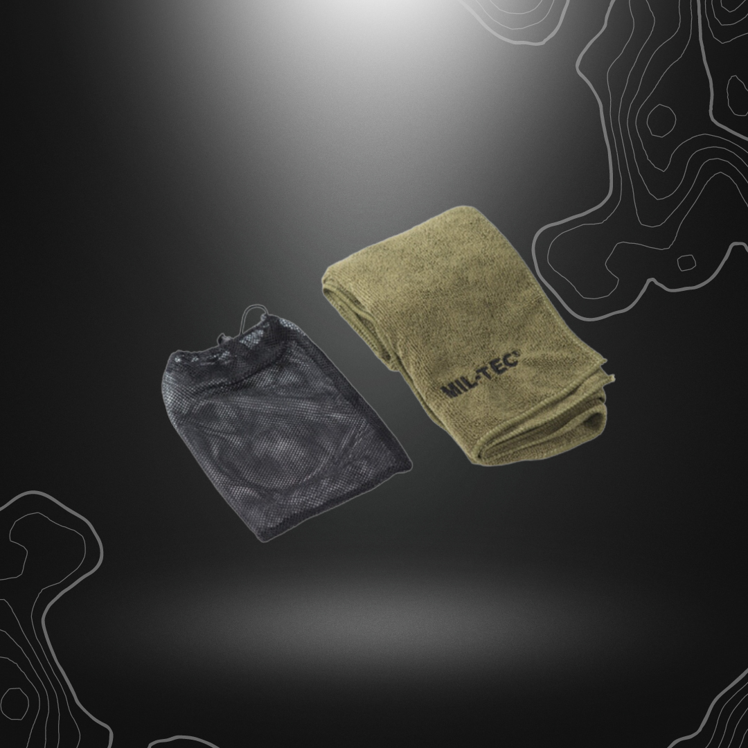 Serviette microfibre vert olive 80cm x 40cm de Mil-Tec, soyeuse, à séchage rapide avec porte-serviette et sac de conservation en polyester