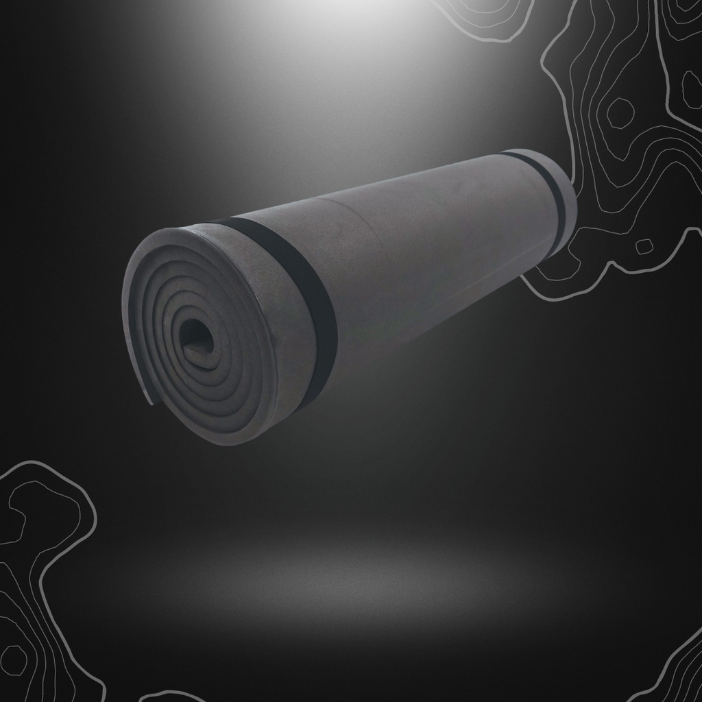 Alt tag pour un tapis de sol en mousse noire Opex, flexible, durable et très résistant, idéal pour la randonnée, le camping et les sports de loisir, mesurant 180x50