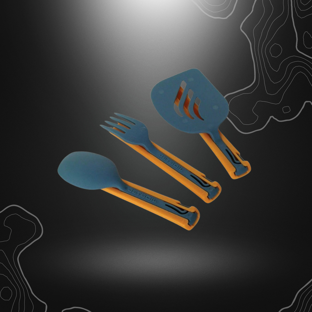 Kit d'ustensiles de voyage Jetset Jetboil comprenant une cuillère, une fourchette et une spatule, conçus pour racler les coins des récipients JetBoil